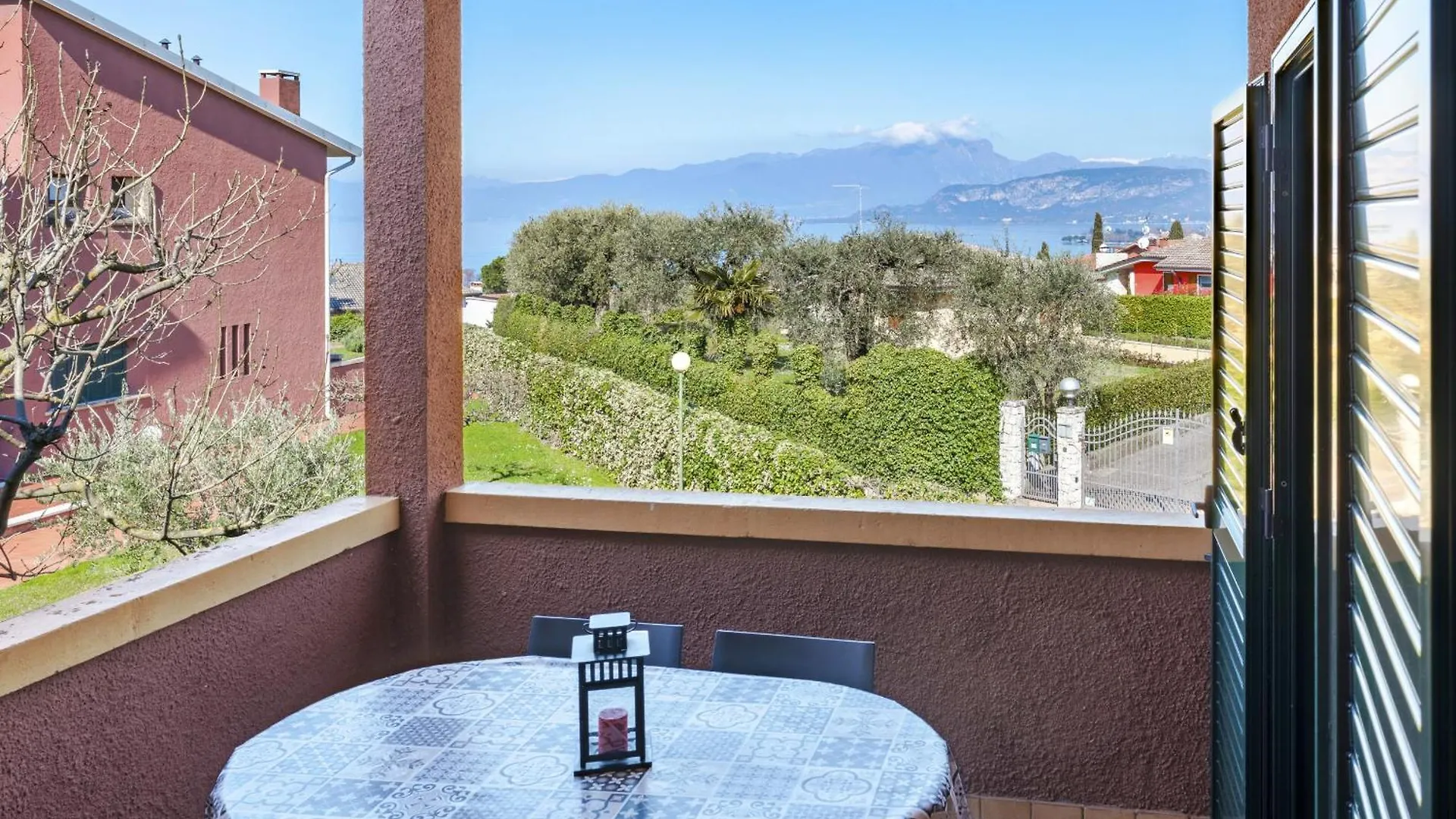 Blue View 3 - Regarda Travel Apartment Bardolino 0*,  Italy