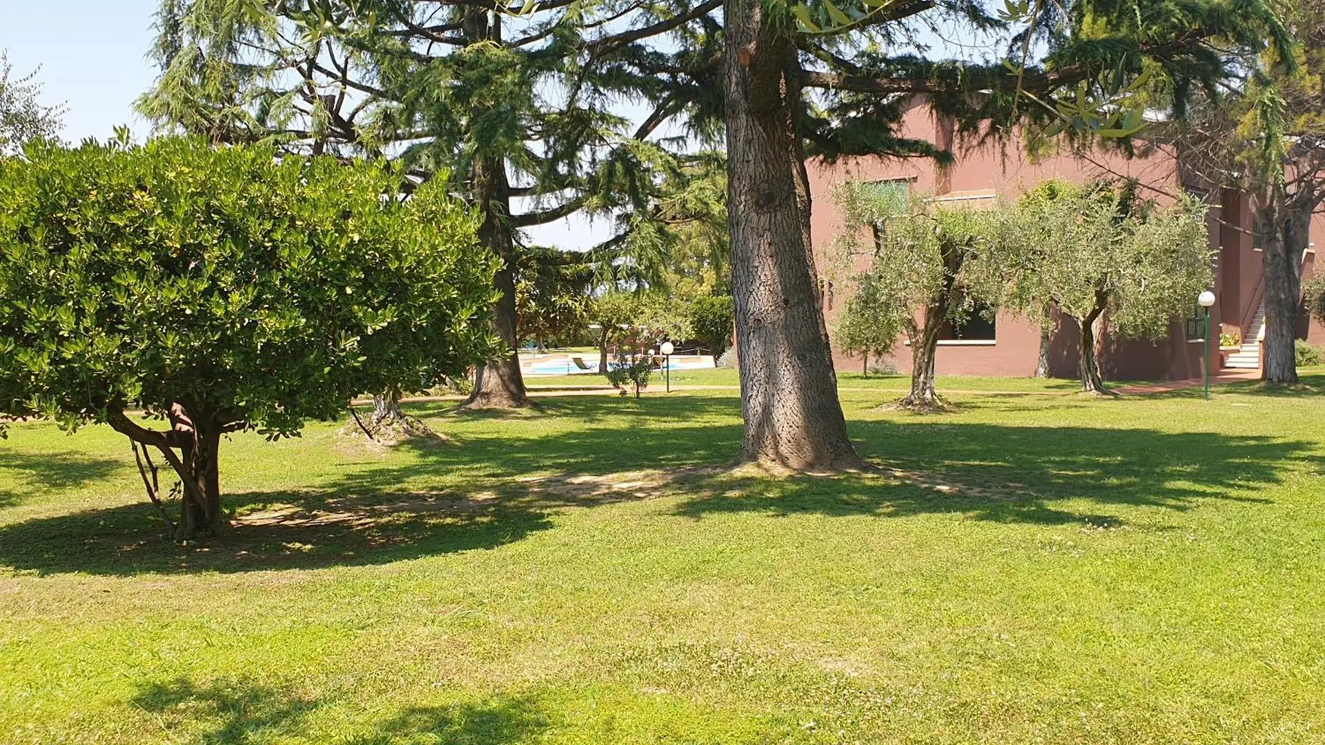 Blue View 3 - Regarda Travel Apartment Bardolino Italy
